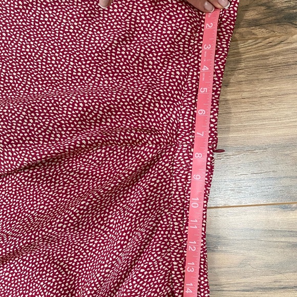 Silky, Flowy High-Waisted Skirt - Picture 6 of 7